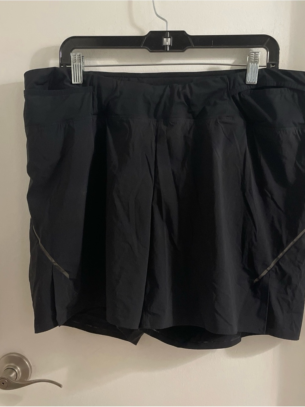 Arc'teryx Men's Motus 6” Large Black Lined Running Short USED GEAR